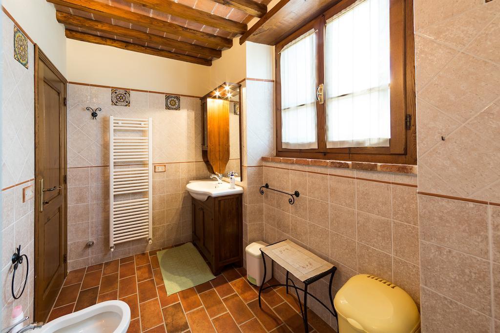 Casale Vacanze Il Granaio Κορτόνα Δωμάτιο φωτογραφία