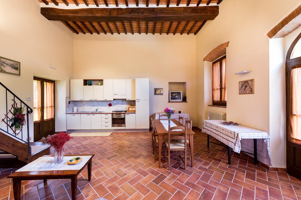 Casale Vacanze Il Granaio Κορτόνα Δωμάτιο φωτογραφία